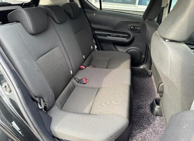 
								2017 Toyota Aqua S Style Black 2WD full									