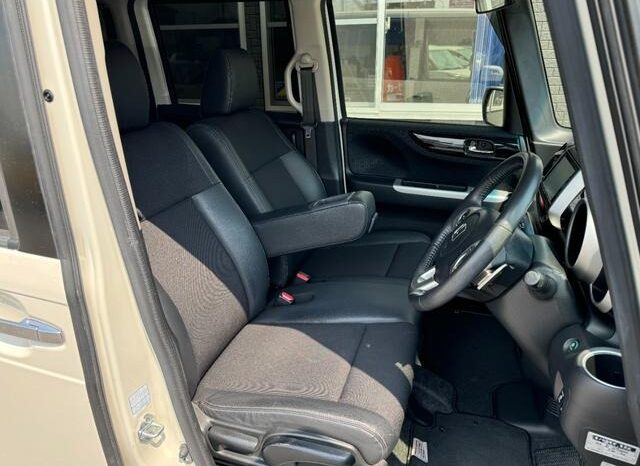 
								2017 Honda N-BOX Custom G Turbo SS Package 2WD full									