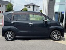 
										2015 Daihatsu Move Custom X Hyper SA 2WD full									