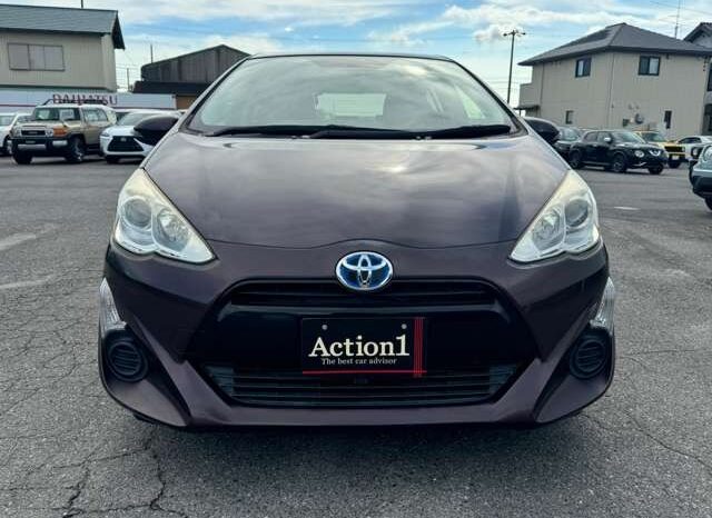 
								2015 Toyota Aqua G 2WD full									