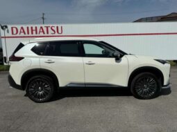 
										2022 Nissan X-Trail Autech e4orce 4WD full									