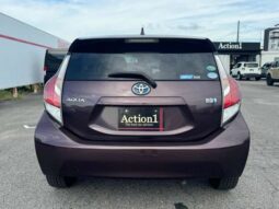 
										2015 Toyota Aqua G 2WD full									