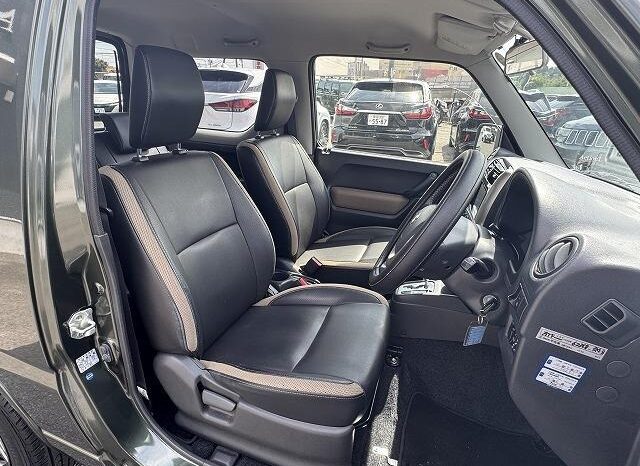 
								2015 Suzuki Jimny Land Venture 4WD full									