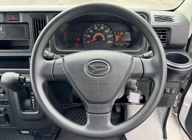 
								2019 Daihatsu Hijet Cargo Special Clean SA III High Roof 2WD full									