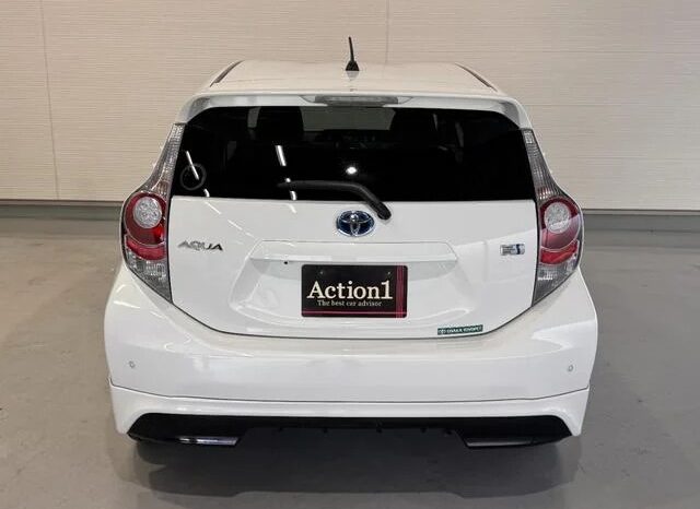 
								2013 Toyota Aqua G 2WD full									