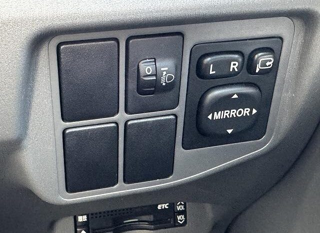 
								2011 Toyota Prius S 2WD full									