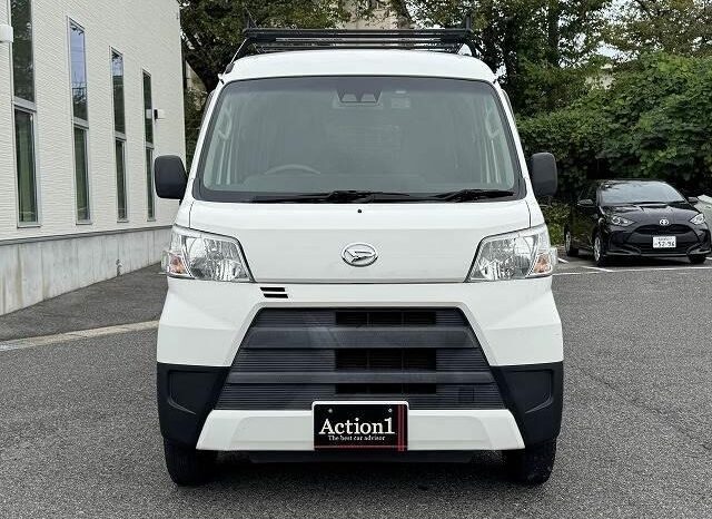 
								2019 Daihatsu Hijet Cargo Special Clean SA III High Roof 2WD full									