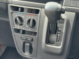 
										2019 Daihatsu Hijet Cargo Special SA III High Roof 2WD full									