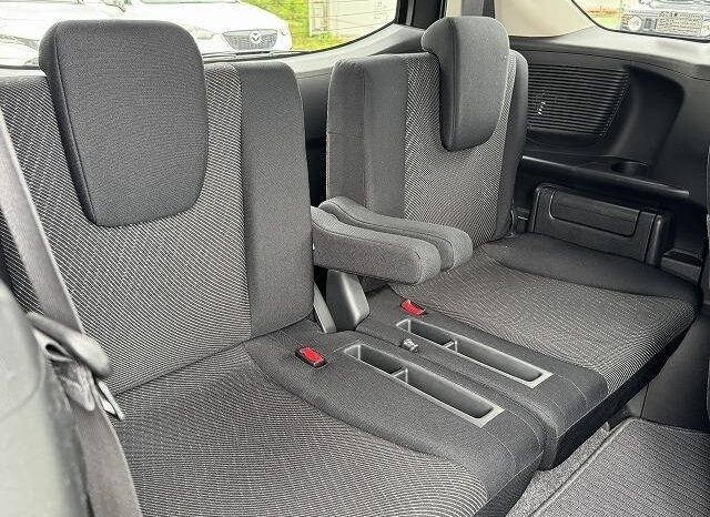 
								2013 Honda Freed Hybrid Just Selection 2WD full									