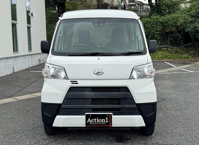 
								2019 Daihatsu Hijet Cargo Special SA III High Roof 2WD full									