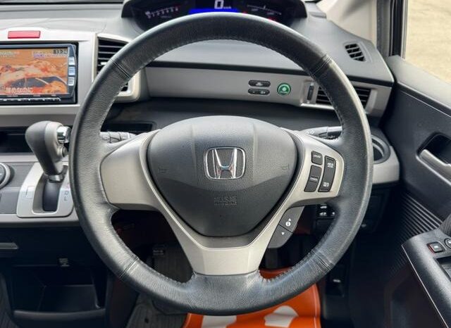 
								2013 Honda Freed Hybrid Hybrid Just Selection 7-seater 2WD full									