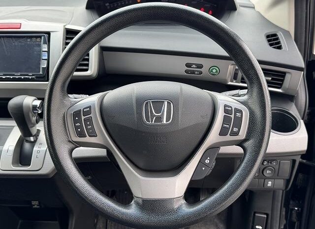 
								2013 Honda Freed Hybrid Just Selection 2WD full									