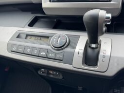 
										2013 Honda Freed Hybrid Just Selection 2WD full									