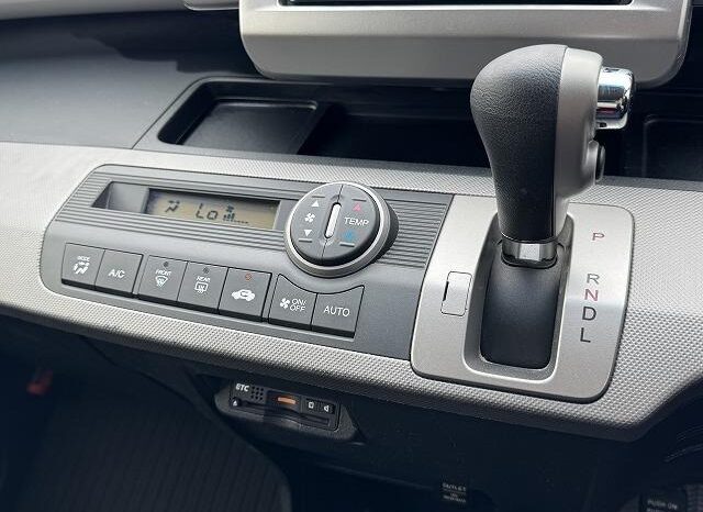 
								2013 Honda Freed Hybrid Just Selection 2WD full									