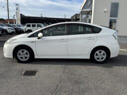 
										2011 Toyota Prius S 2WD full									