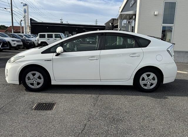 
								2011 Toyota Prius S 2WD full									
