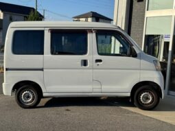 
										2017 Daihatsu Hijet Cargo Special high roof 2WD full									