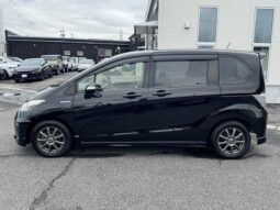 
										2013 Honda Freed Hybrid Just Selection 2WD full									