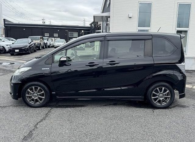 
								2013 Honda Freed Hybrid Just Selection 2WD full									