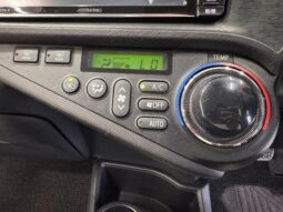 
										2013 Toyota Aqua G 2WD full									